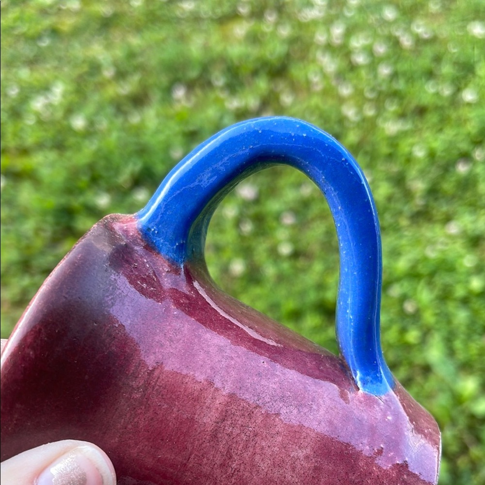 Handcrafted Red and Blue Ceramic Mug - Picture 4 of 7